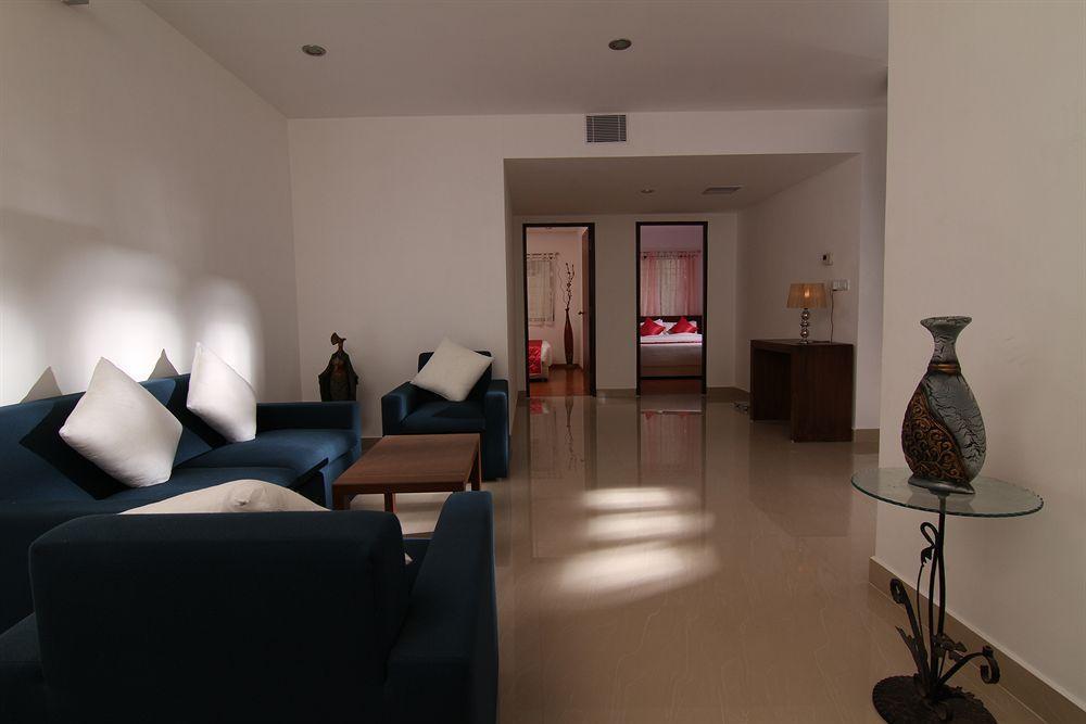 Grand Marena Hotel Chennai Exterior photo