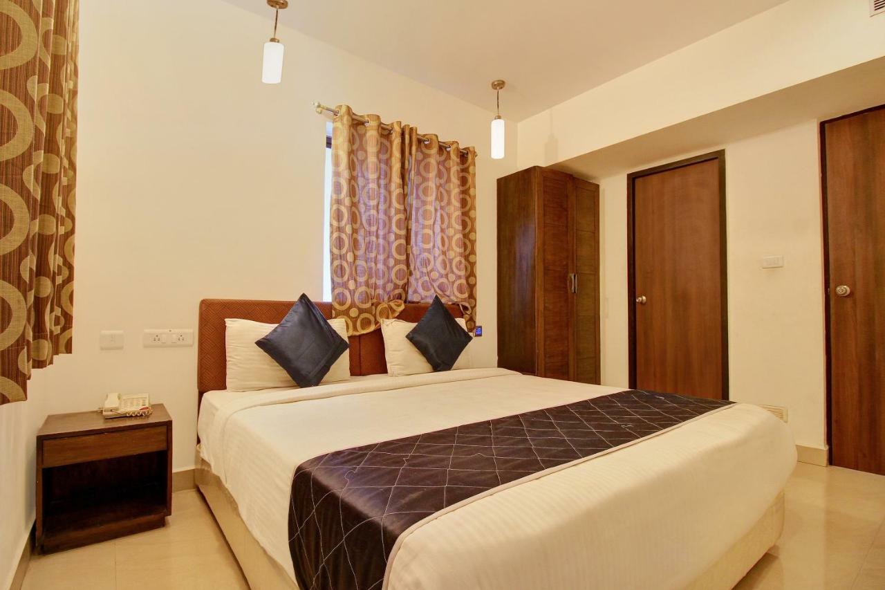 Grand Marena Hotel Chennai Exterior photo